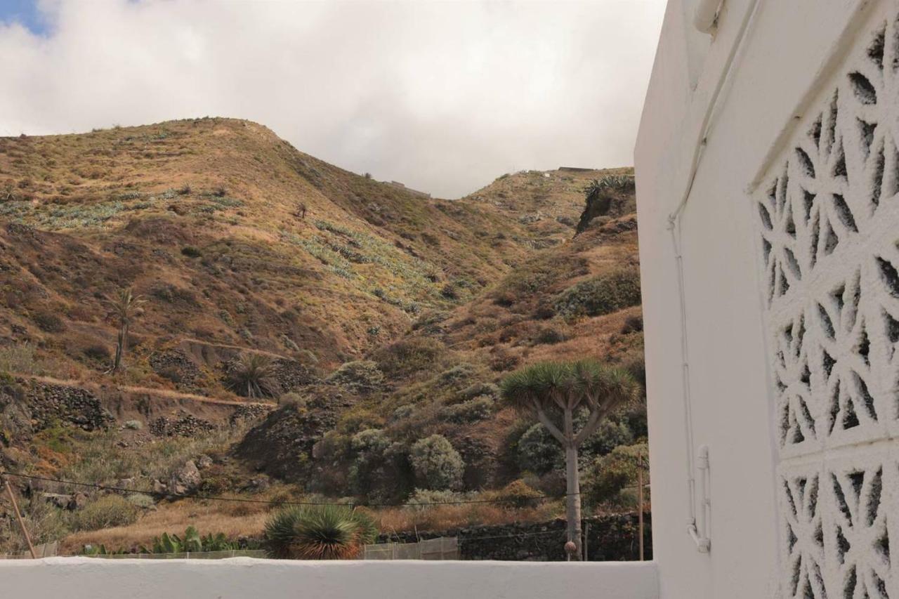 Oasis Atlántico: rincón secreto al pie de los senderos Azano Exterior foto